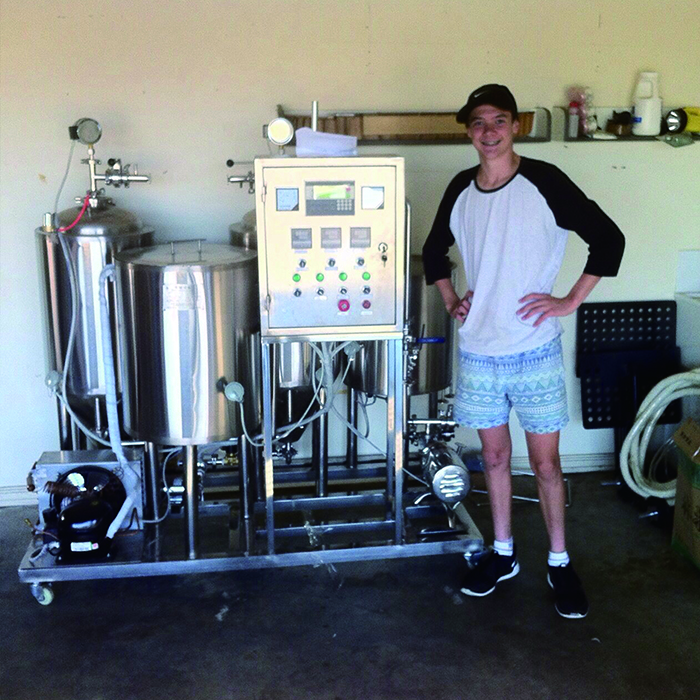 Home beer brewing equipment